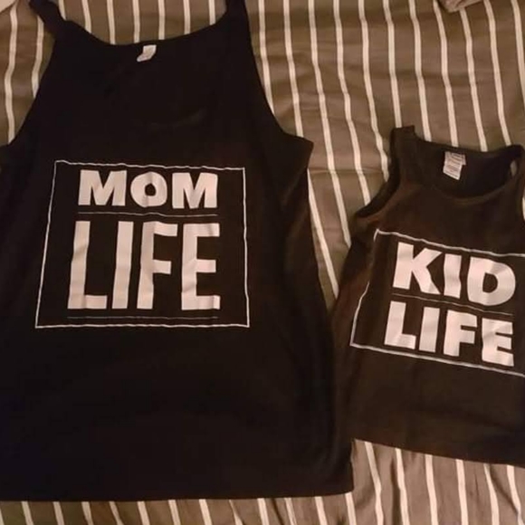 Mom and kid life tanks - Picture 1 of 1